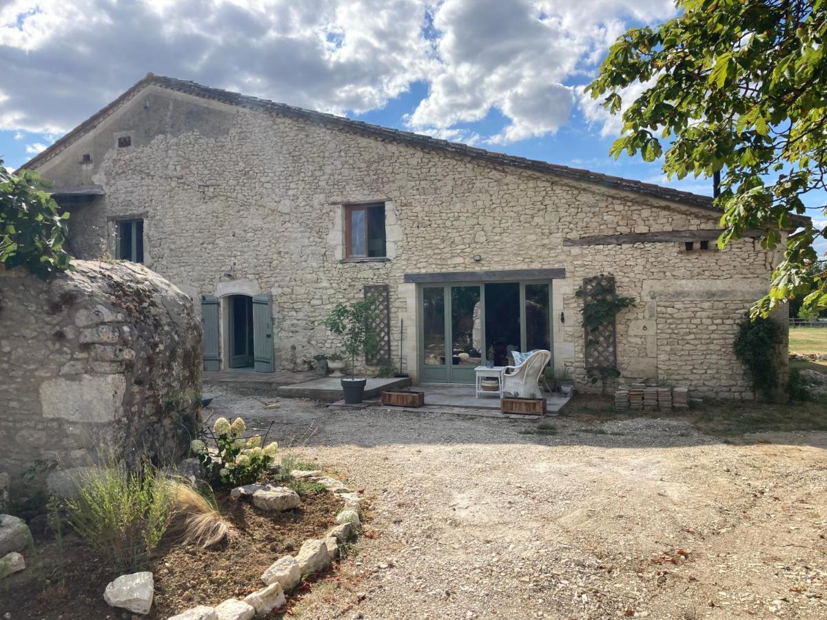 Figtrees Bed & Breakfast Margueron Bagian luar foto
