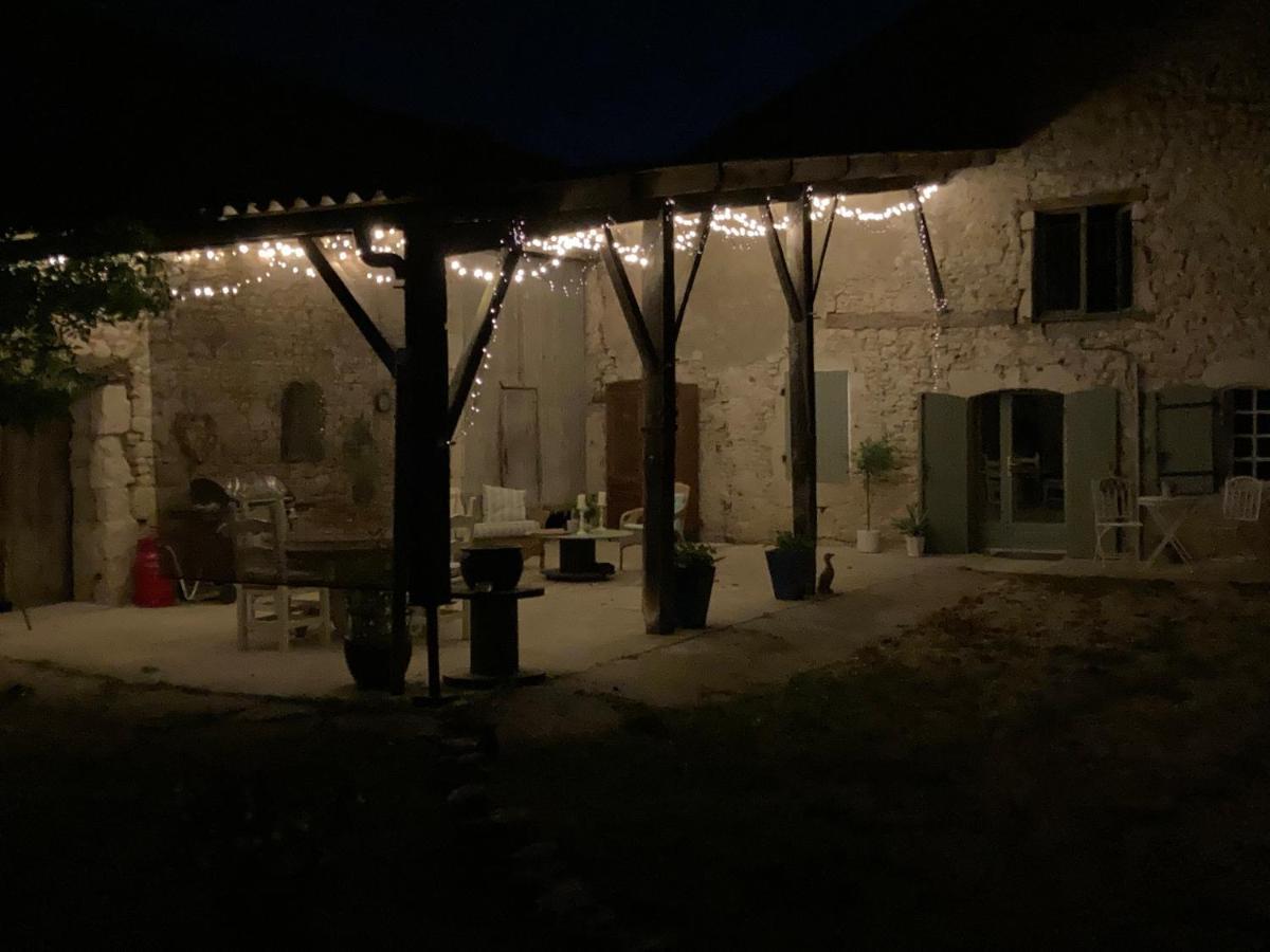 Figtrees Bed & Breakfast Margueron Bagian luar foto