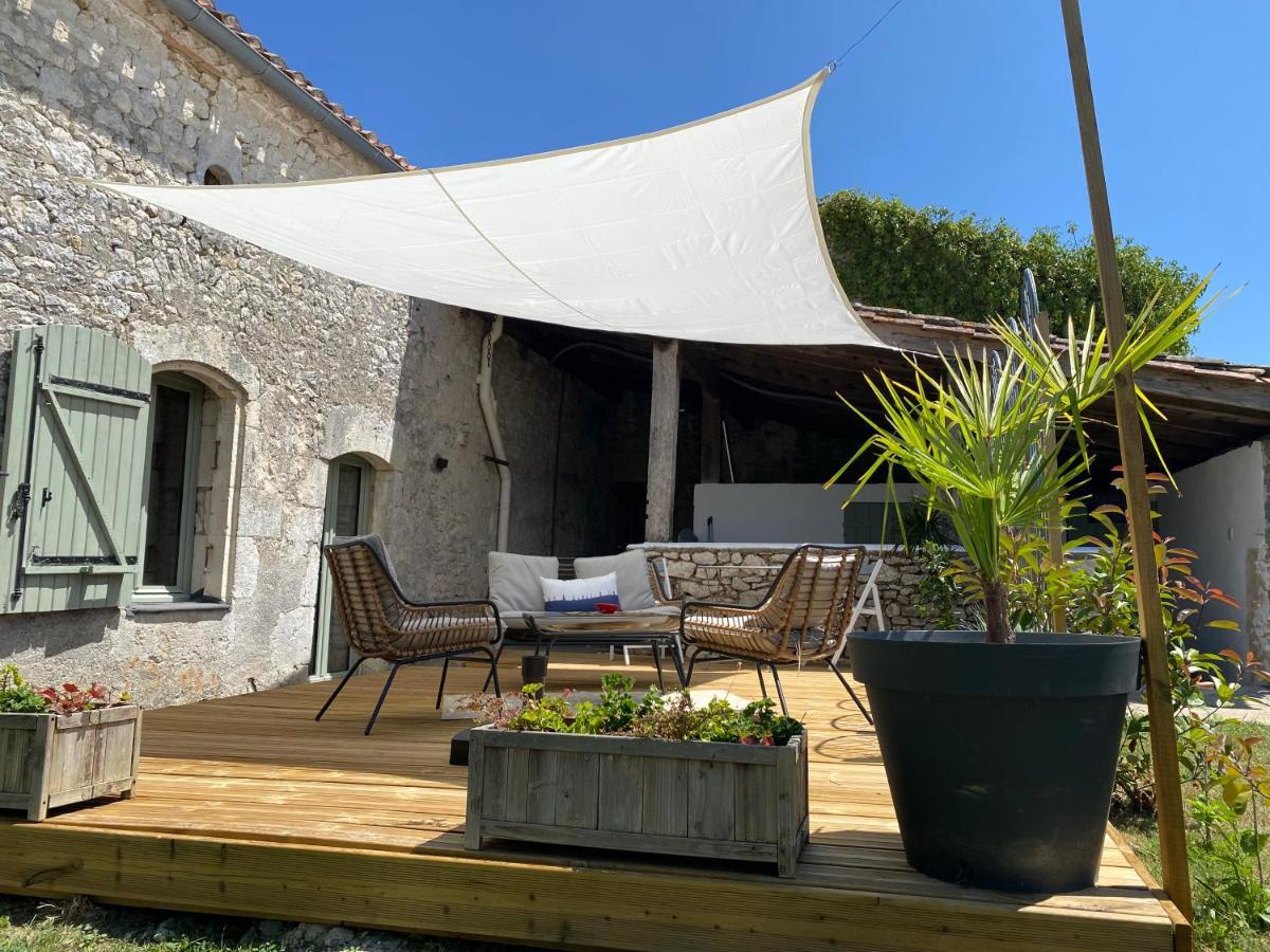 Figtrees Bed & Breakfast Margueron Bagian luar foto